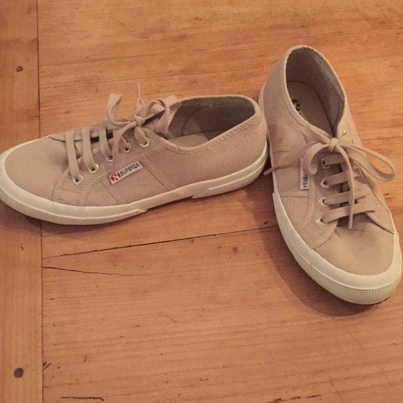 Tan supergas! - Picture 1 of 5